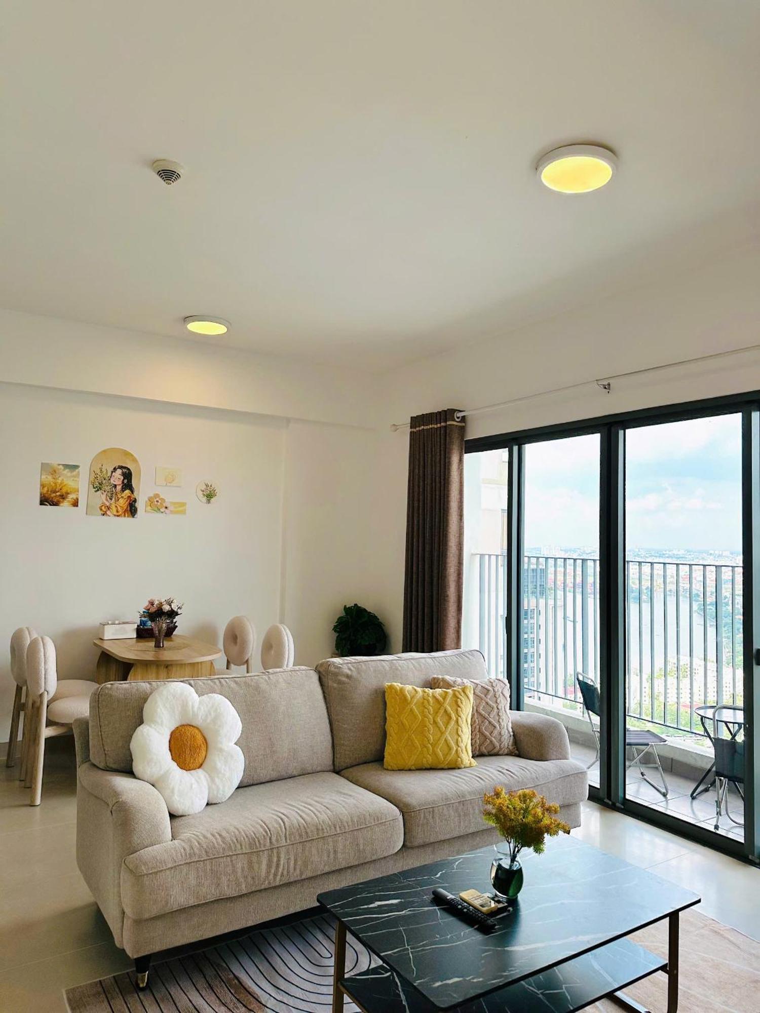 Hotel Masteri Thao Dien Riverside